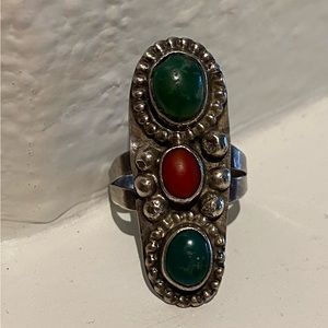 Vintage American Indian green turquoise & coral sterling silver Ring